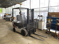 닛산 1.5톤 전동 지게차 ..