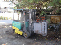 코마츠 전동지게차 2.5톤..