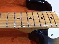 펜더 Fender 아..