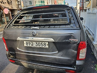 코란도스포츠 쥐색 하드탑..