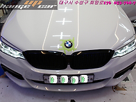 bmw 530i 엠블럼 교체시공..