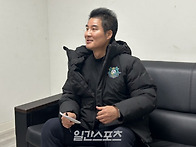 ‘데뷔전 0-6 대패’ 최문..