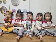 4월 30일-어린이날..
