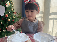 하늘반 강선우 케익만들기..