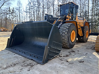 HL980 / 2023년 / 2억..