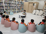 도서관에서 구연동화 들었..