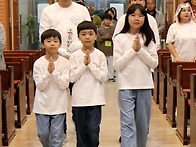첫 영성체 어린이 부모 혼..