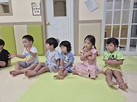 코앤코뮤직 ㅡ 전통한복
