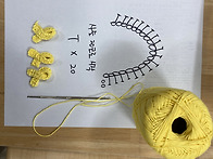 한 개의 노란 리본에 담는..