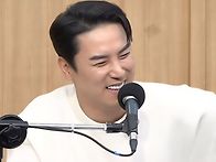 민호님이 웃으시니