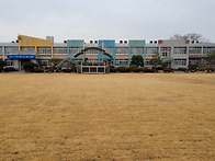 목천초등학교 잔디운동장