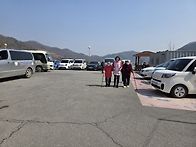 야호!야외 산책이다 우리 ..