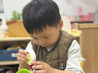 화분에도 꽃이 피..