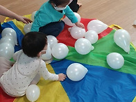 대근육/친구와 패러슈트 ..