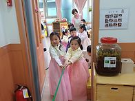 팔월이라 추석 날..