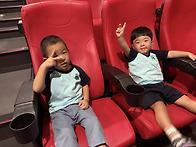 &#127871;영화 관람 