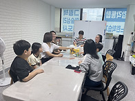 ＜엄마와 함께＞ ..