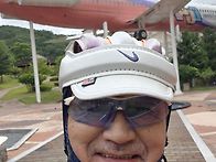 *먹구름 사이로 혼라길에 ..