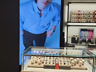 명품 매장 led 디스플레이..