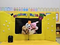 딸기 퍼포먼스 인형극- "..