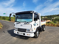 현대 메가트럭 5톤 덤프