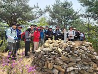 산에 가기 딱 좋네요.