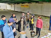 님아 제발 그 다리(홍제교..