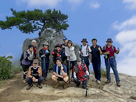 둔덕산의 멋찐" 산우님들...