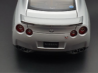 NISSAN GT-R PREMIUM EDITION 20..