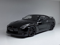 Nissan GT-R(R35) Super Black