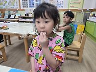 꽃잎반 8월 3.4주 놀이 이..