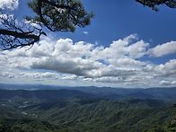 용화산