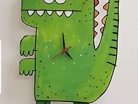 움직이는 캐릭터시계작품