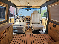 갤로퍼 가솔린 롱바디 우드..