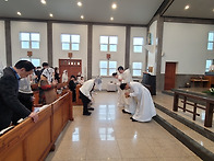 온 누리의 임금이신 우리 ..