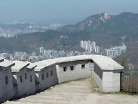 5/05(화)성벽끼고 인왕산 ..