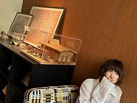 박소담, 투명 셔츠로 담백..