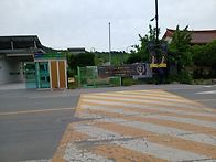 봉하마을 문팬 현수막 설치..