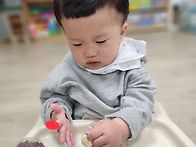 마라카스에 스티커..