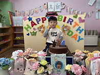 동현이의 생일을 축하합니다~~