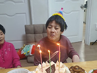 4월 최영*가족의 생일파티
