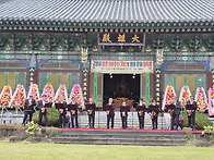 한라산금붕사 창건..
