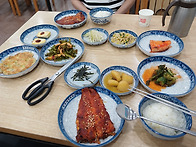 할리 타는 꼰대들 카페 창..
