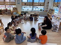 ＜슬기반＞ 헬렌 선생님과 함께하는 9월의 ..