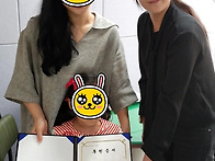 후원증서 전달