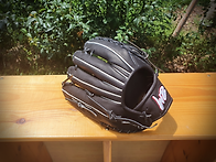 중학교 선수의 쌍십자 외야..