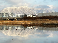 눈온 다음날 충주의 山河