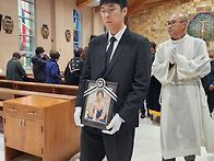 교우 故 김해월 가밀라 고..