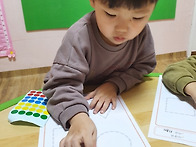 스티커 붙이기&자..