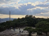 오늘도 쬐~~끔 젊어졌어요..